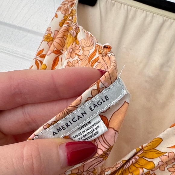 Floral Strapless Romper - Picture 5 of 9